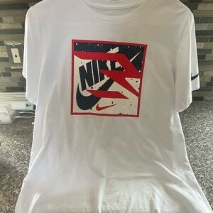 Boys Youth XL Nike Tshirt
